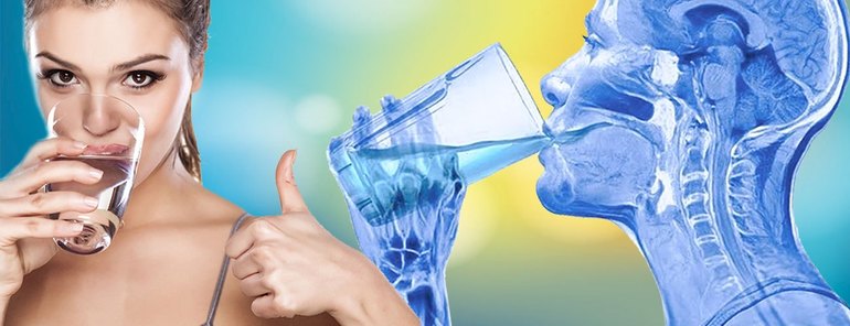В сутки следует выпивать до 8 стаканов воды.