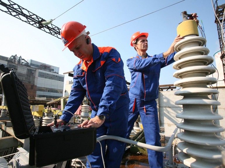 Работникам в сфере электроснабжения