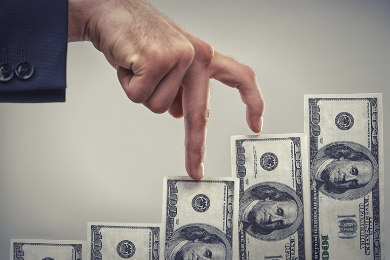 Покупка и продажа долларов для инвестиций